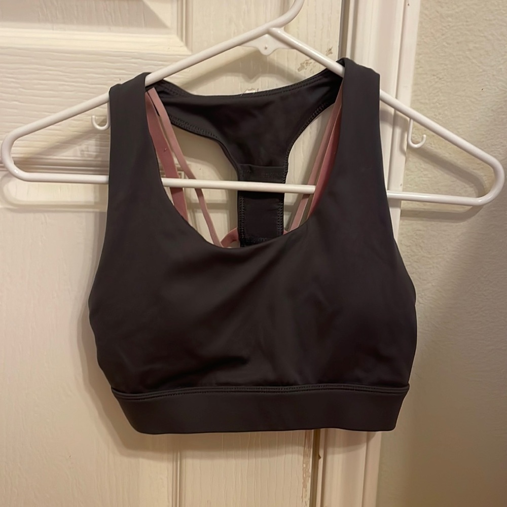 Fabletics sports bra